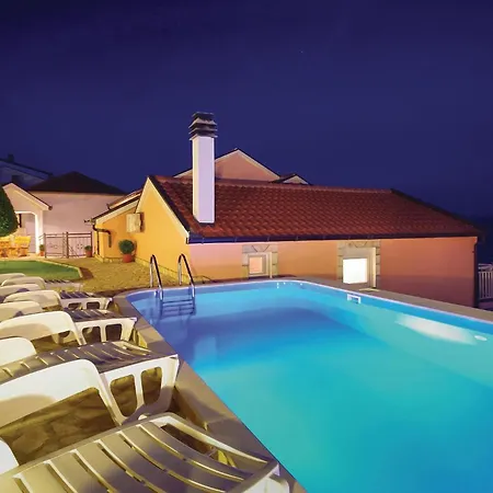 Apartment Gorgeous In With House Sea View Podaca